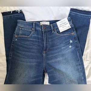 NWT A&F The Super Skinny Ankle - High Rise